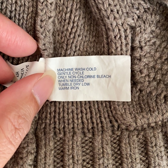 Cable Knit Sweater Top - Picture 4 of 4